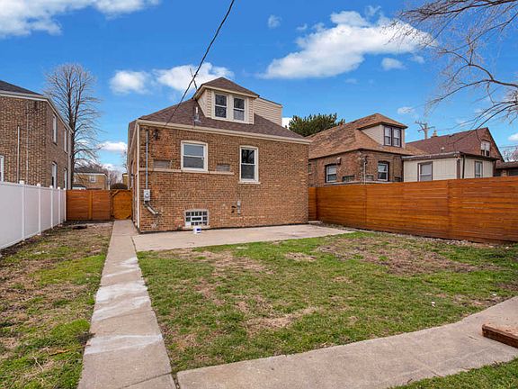 5th image of 8723 S Kenwood Ave