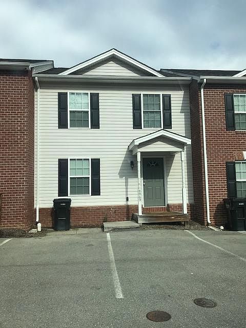 1st image of 6869 Woodcreeper Dr