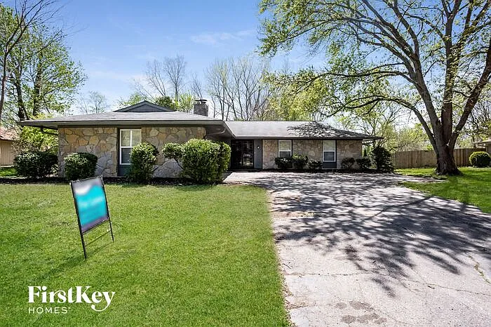 6795 Azalea Dr photo 1