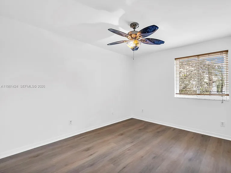 1663 E Harmony Lake Cir — Photo 23