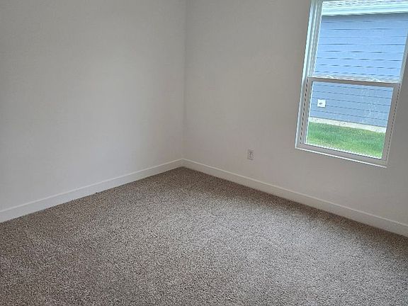 4th image of 9203 Hemingway Dr