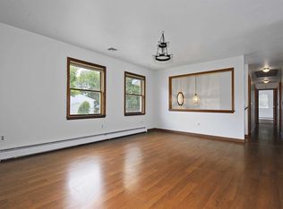 23 Short Hill Dr, Poughkeepsie, NY 12603