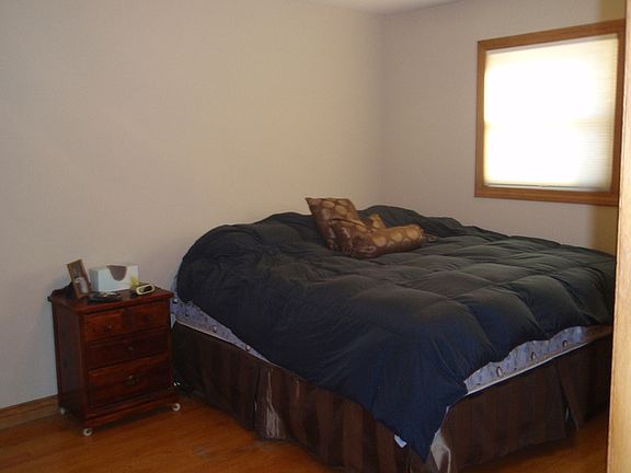 4th image of 8942 S 83rd Ct