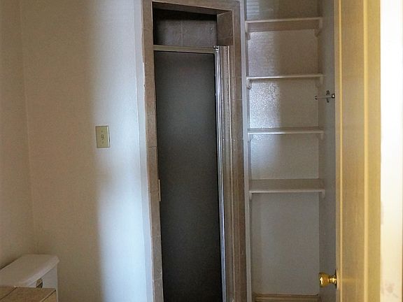 2nd image of 502 Shiloh Dr APT 36
