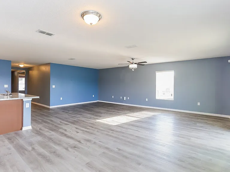 12394 Glimmer Way — Photo 6