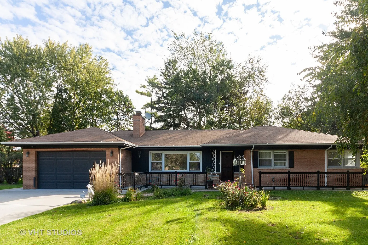 909 S Edgewood Ln photo 1