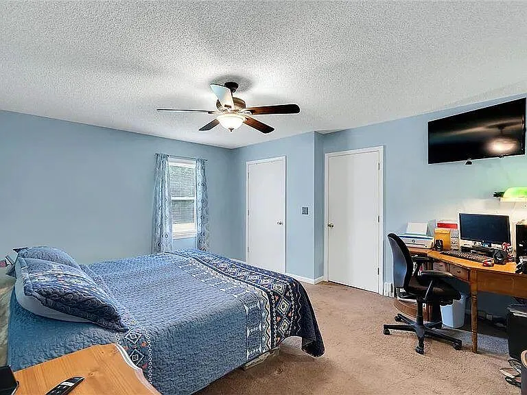 203 Phillips Ave — Photo 8