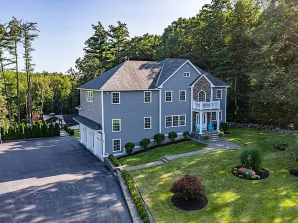 46 West St, Berlin, MA 01503