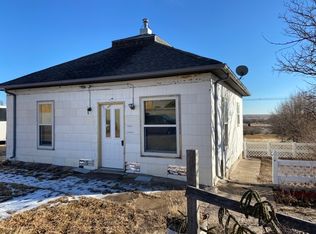621 6th Ave W, Benkelman, NE 69021