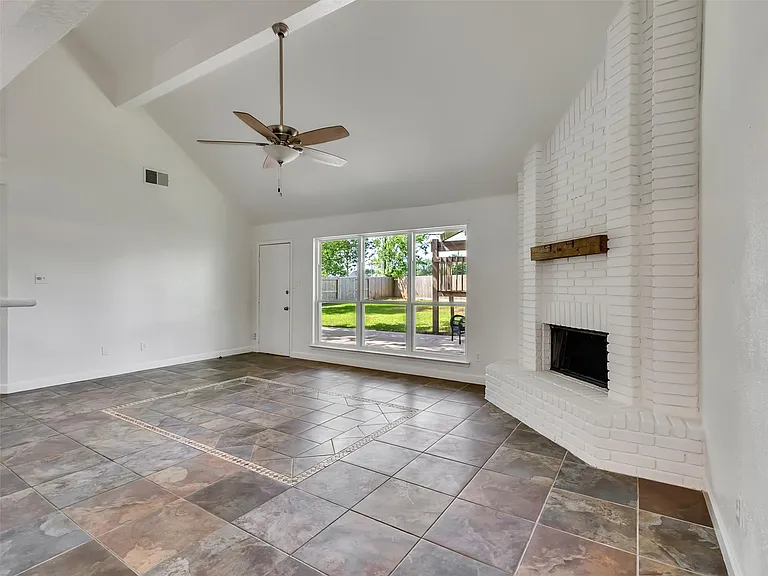 423 Forest Hills Dr — Photo 25
