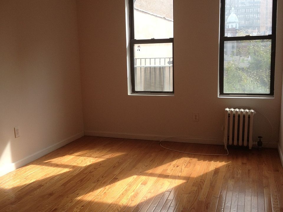 1st image of 341 W 45th St APT 512