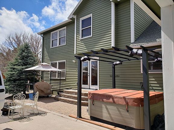 Hot tub and BBQ area