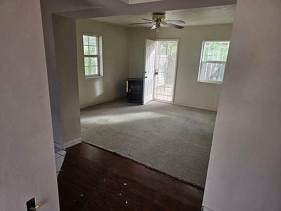 5th image of 153 S 1st St