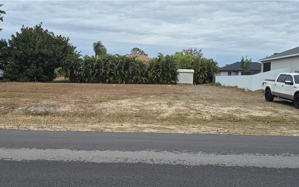 2nd image of 2225 NE 34th Ln