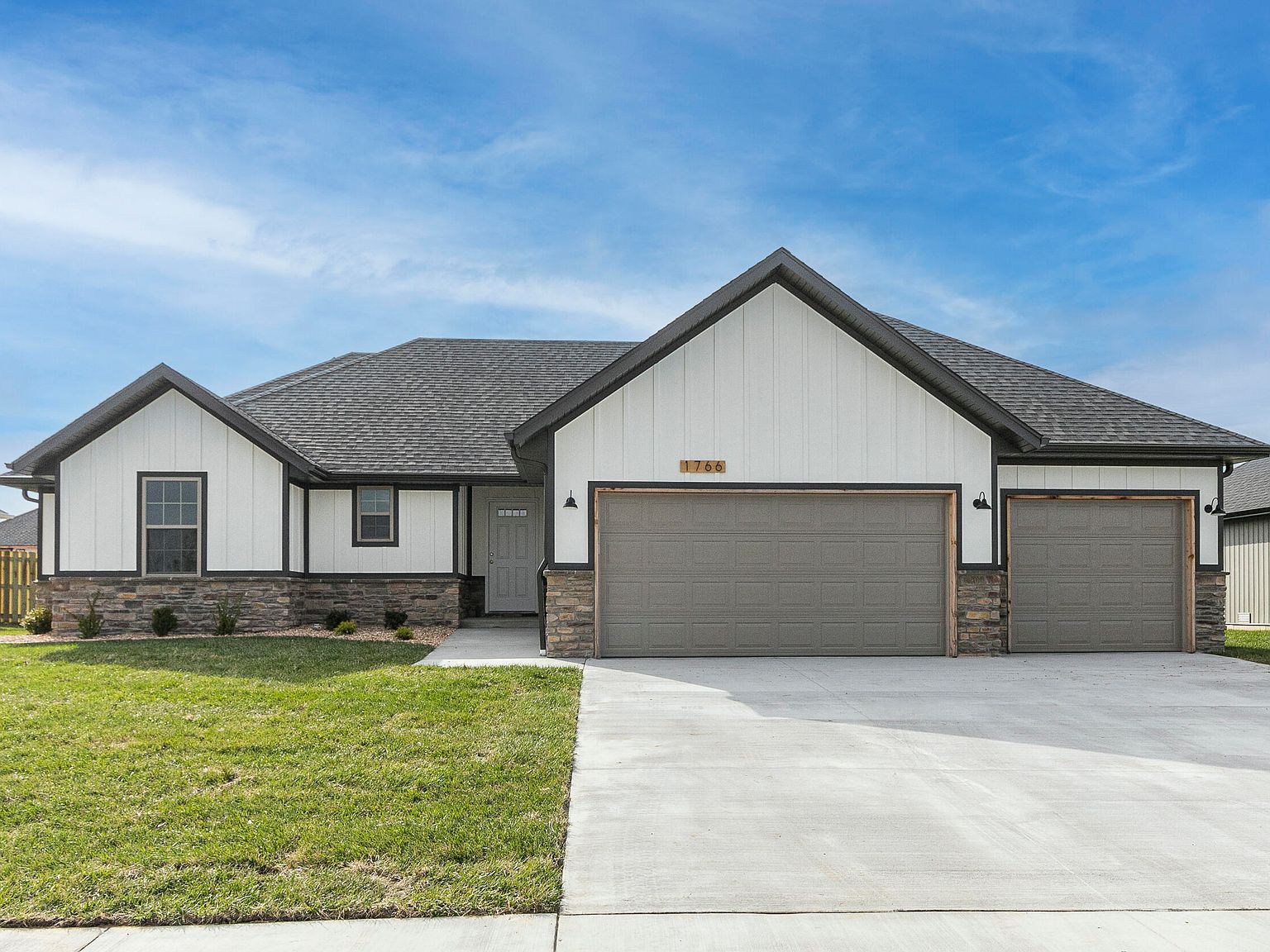 1766 East New Madrid Drive, Republic, MO 65738 Zillow