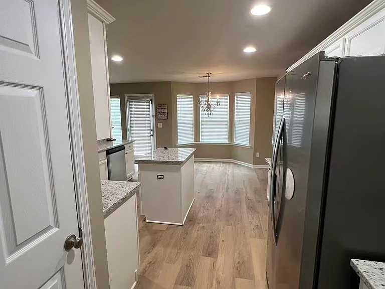 150 Franklin St — Photo 6