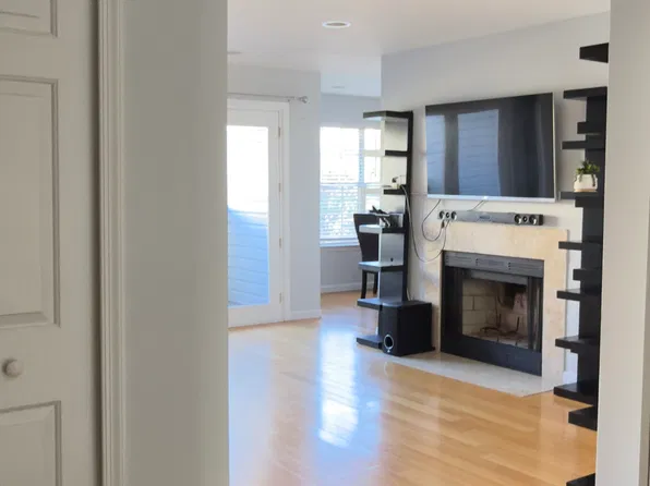 6423 Richmond Hwy APT 203, Alexandria, VA 22306