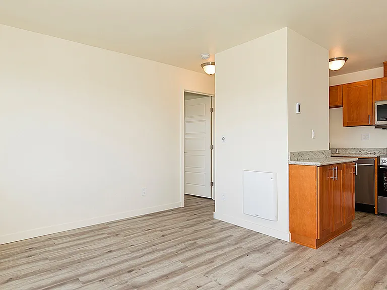 Back Nine Apartments - Located on the west slope of Queen Anne — Photo 18