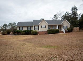 301 Walden Pond Rd, Headland, AL 36345