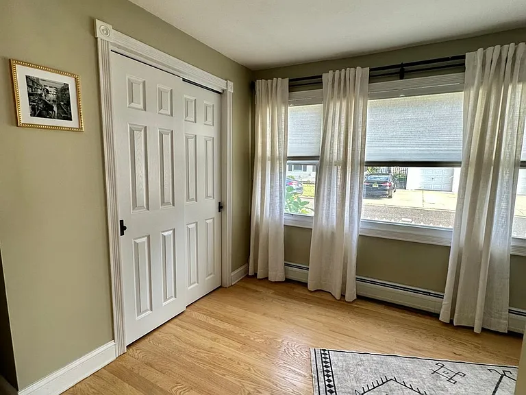 138 Cedar Ave — Photo 22