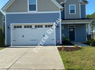 689 Crestdale Dr, Clayton, NC 27520