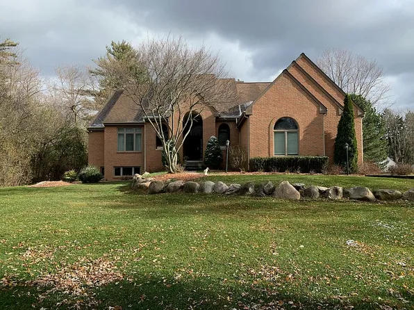 4735 Halsted Rd, West Bloomfield, MI 48323