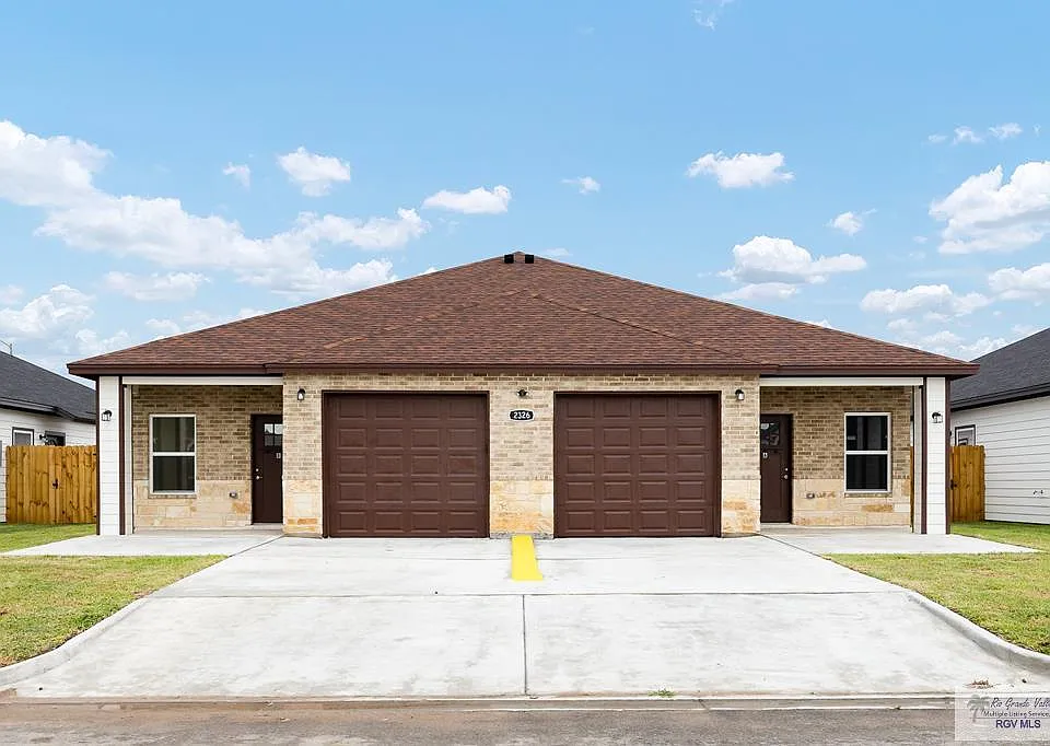 2225 S Valley Cir #B