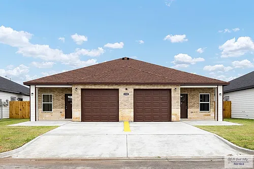 2225 S Valley Cir #B Photo 1