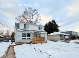 1489 Everts Ave, Windsor, ON N9B3E2