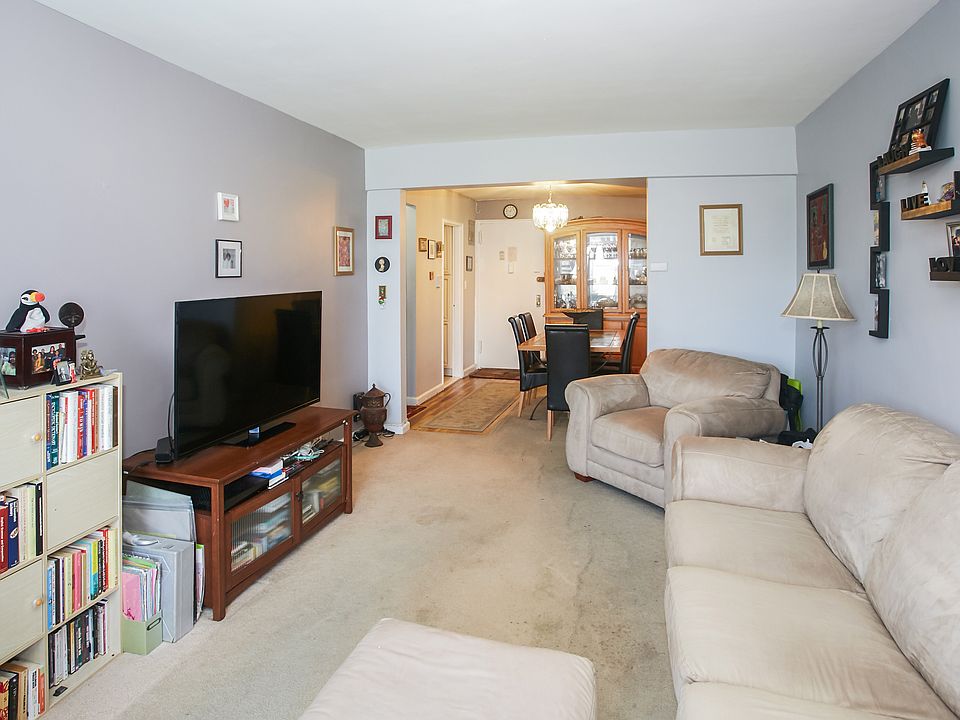 1st image of 3325 92nd St #6X
