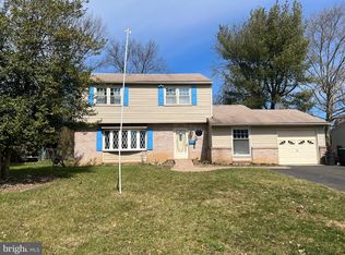 375 Maple Ave, Southampton, PA 18966