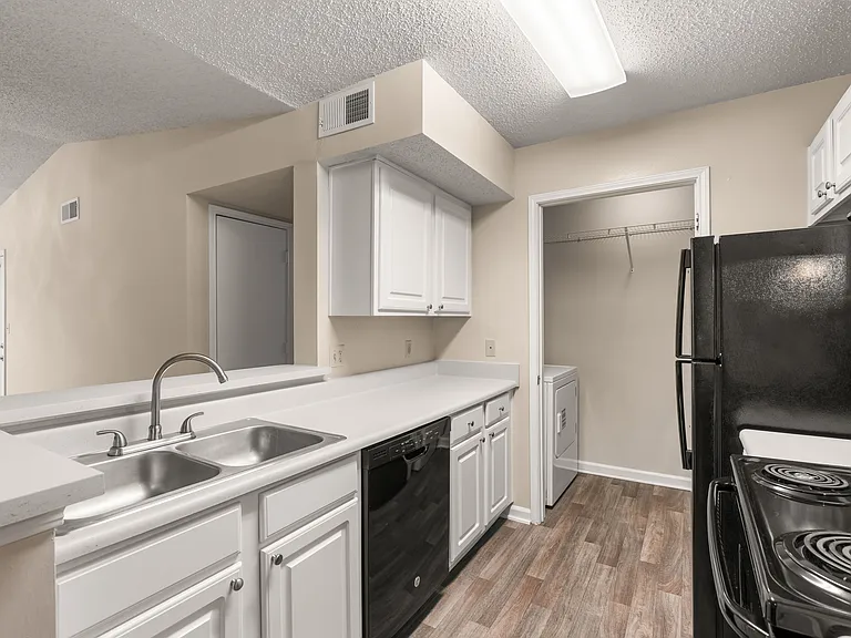 Avana Bellevue — Photo 14