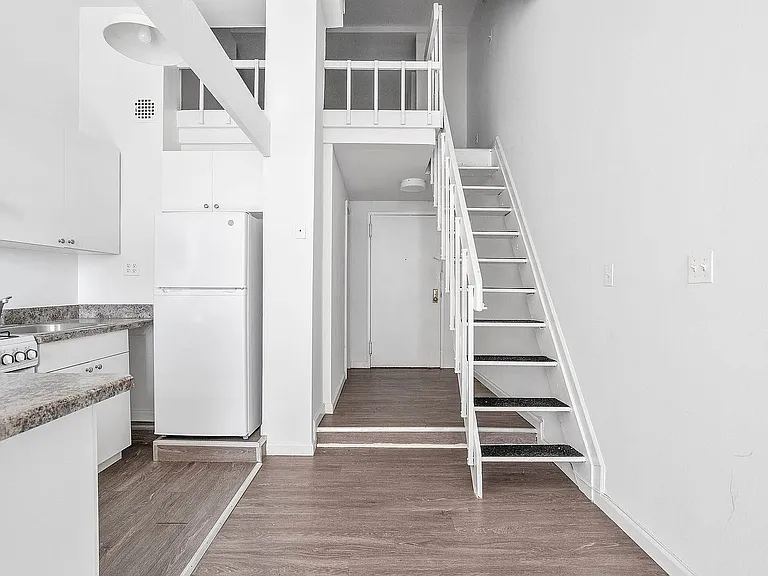 88 Fulton St #425 — Photo 5