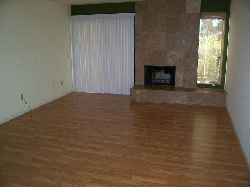 1st image of 110 N 2nd Ave Unit 2