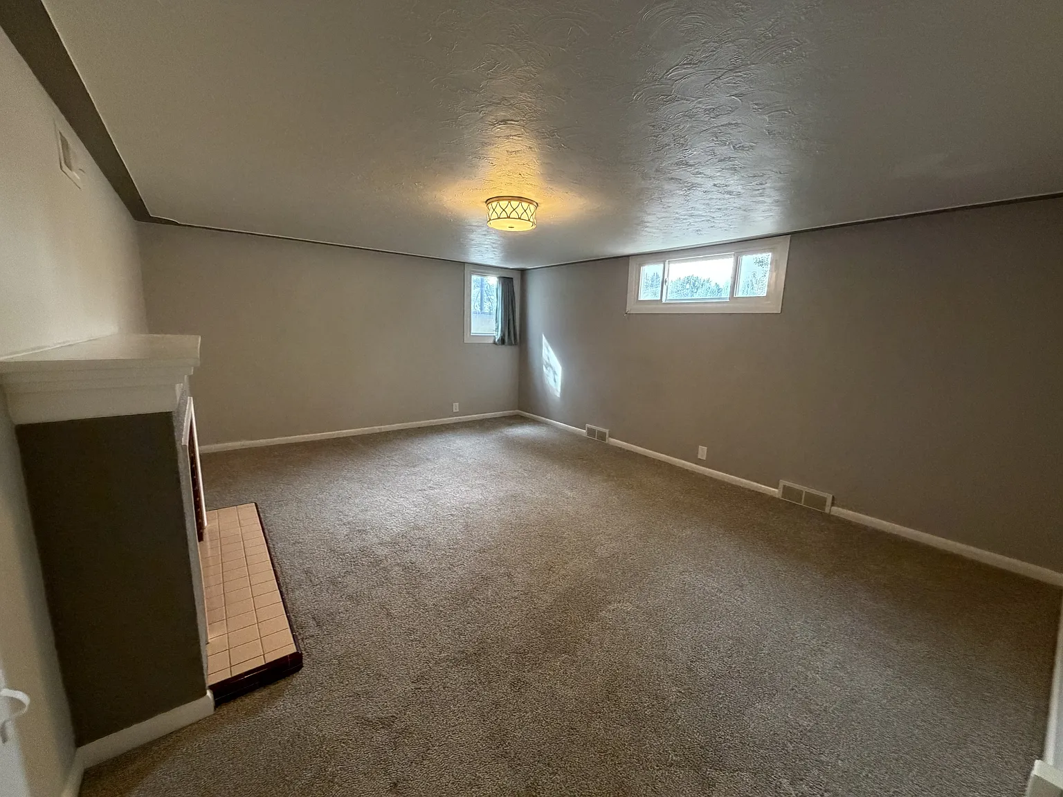 1019 Poly Drive - 2 — Photo 4