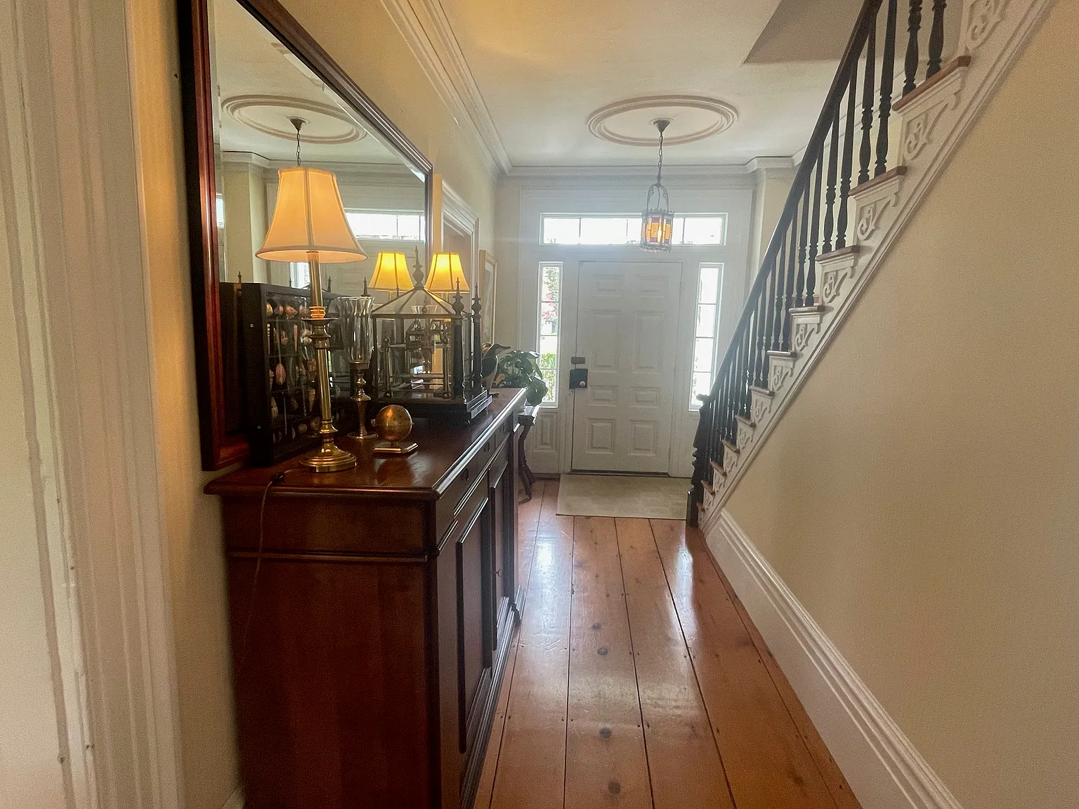 Luxury, Charm & History in Sag Harbor Village — Photo 4