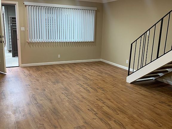 3rd image of 182 Acalanes Dr #9