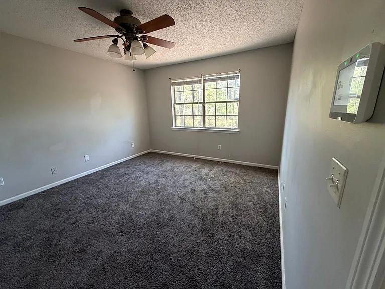 812 Ridgewood Way — Photo 13
