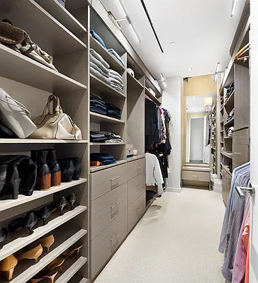 Rented by Compass | media 22