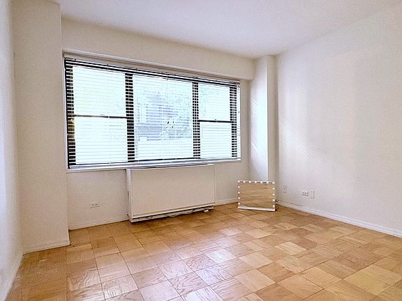 5th image of 345 E 80th St APT 3K