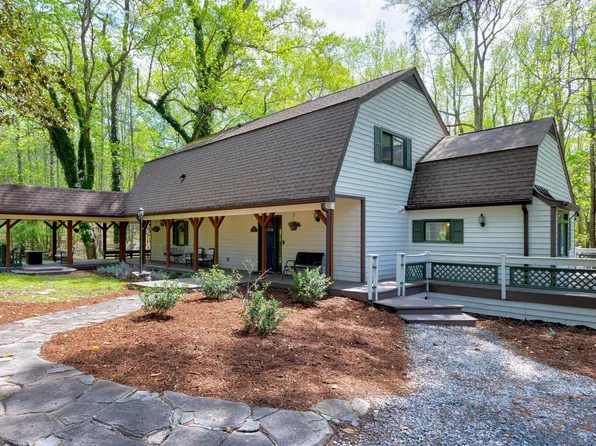 831 Healey Ln, Durham, NC 27705