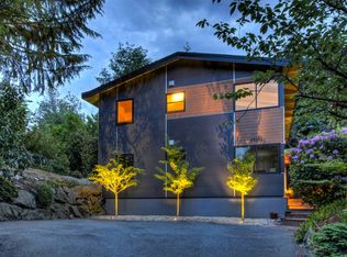 10311 Roosevelt Way NE, Seattle, WA 98125