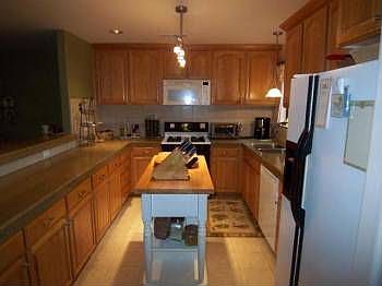 2nd image of 853 Tanglewood Dr
