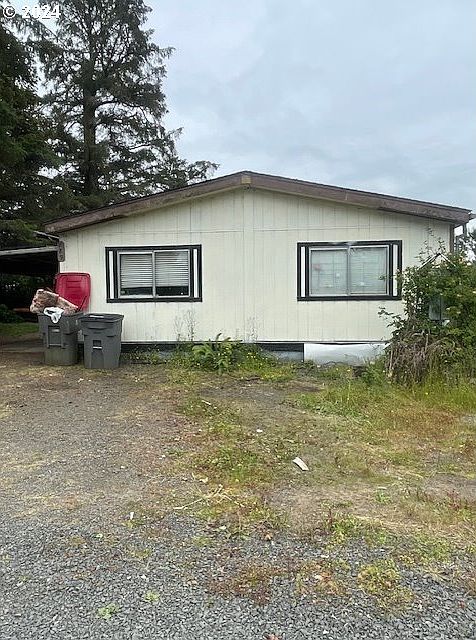 2nd image of 789 Avenue R
