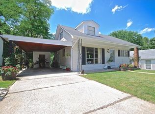 1022 E 8th St, Washington, MO 63090