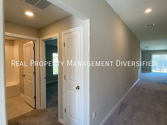 4th image of 12557 SE 100th Ave