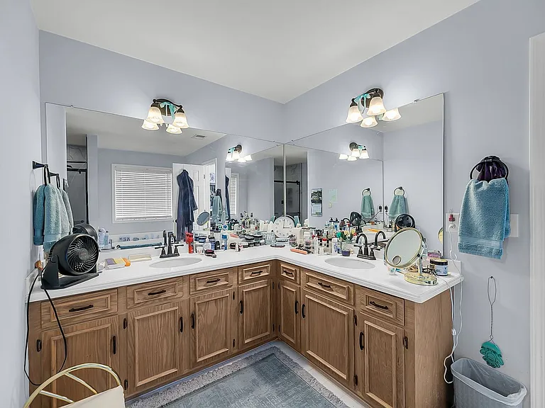 8725 Evangeline Dr — Photo 27