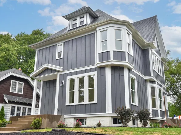 5804 W Michigan STREET, Wauwatosa, WI 53213