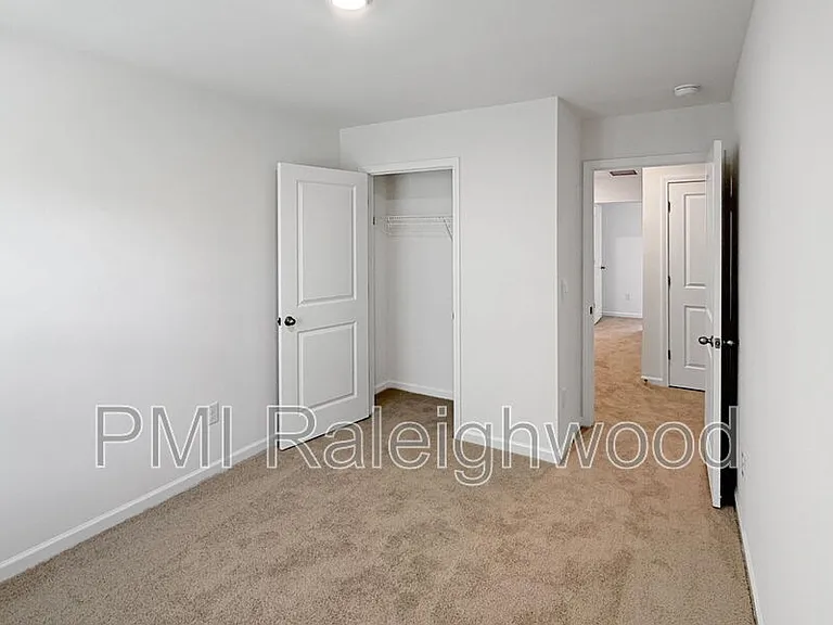 412 Cherry Laurel Dr — Photo 18
