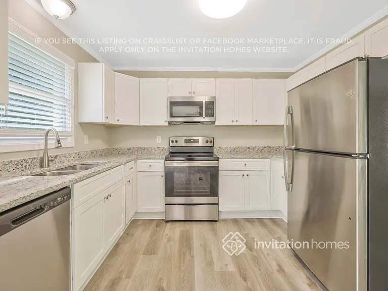 136 Oaks Dr — Photo 6